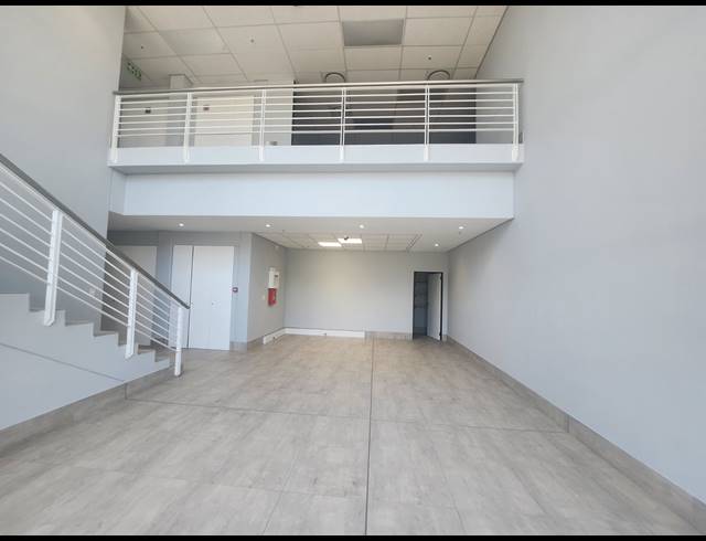 8,617M² FACTORY TO LET IN LONGMEADOW